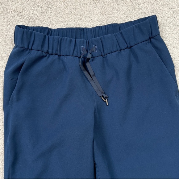 Lululemon‎ On The Fly Jogger Travel Woven Blue Pants Size 8 Athletic Workout - Picture 3 of 9